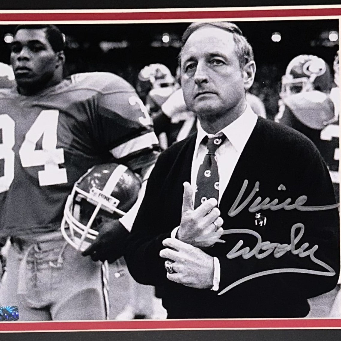 Vince Dooley Autographed Georgia Bulldogs (BW with Herschel Walker) Deluxe Framed 8x10 Photo