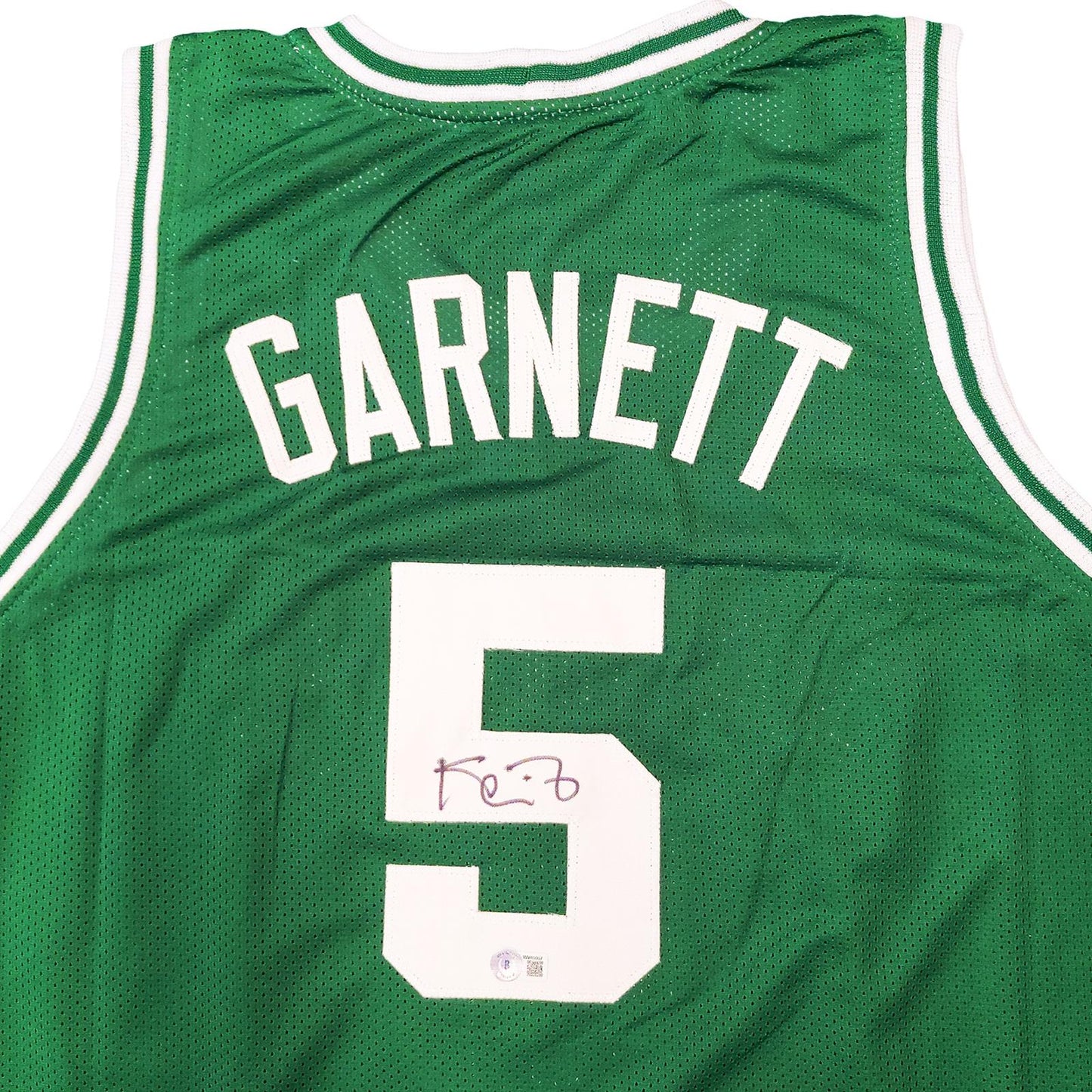 Kevin Garnett Autographed Boston (Green #5) Custom Jersey - Beckett Witness