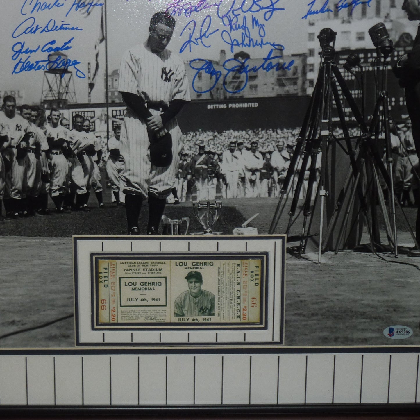 New York Yankees Greats Autographed Lou Gehrig Farewell Deluxe Framed 16x20 Photo with Replica Ticket - BAS LOA