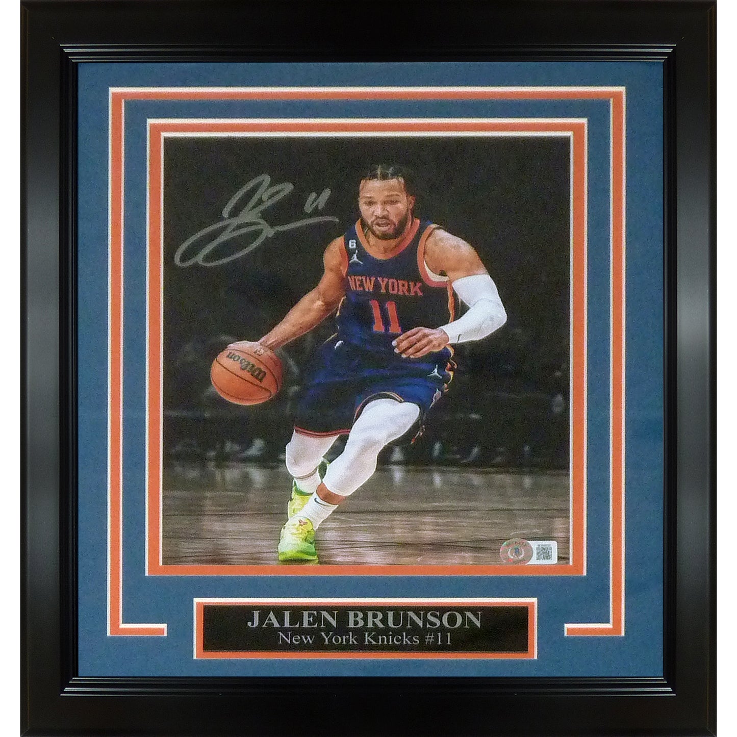 Jalen Brunson Autographed New York Knicks Deluxe Framed 8x10 Photo Beckett