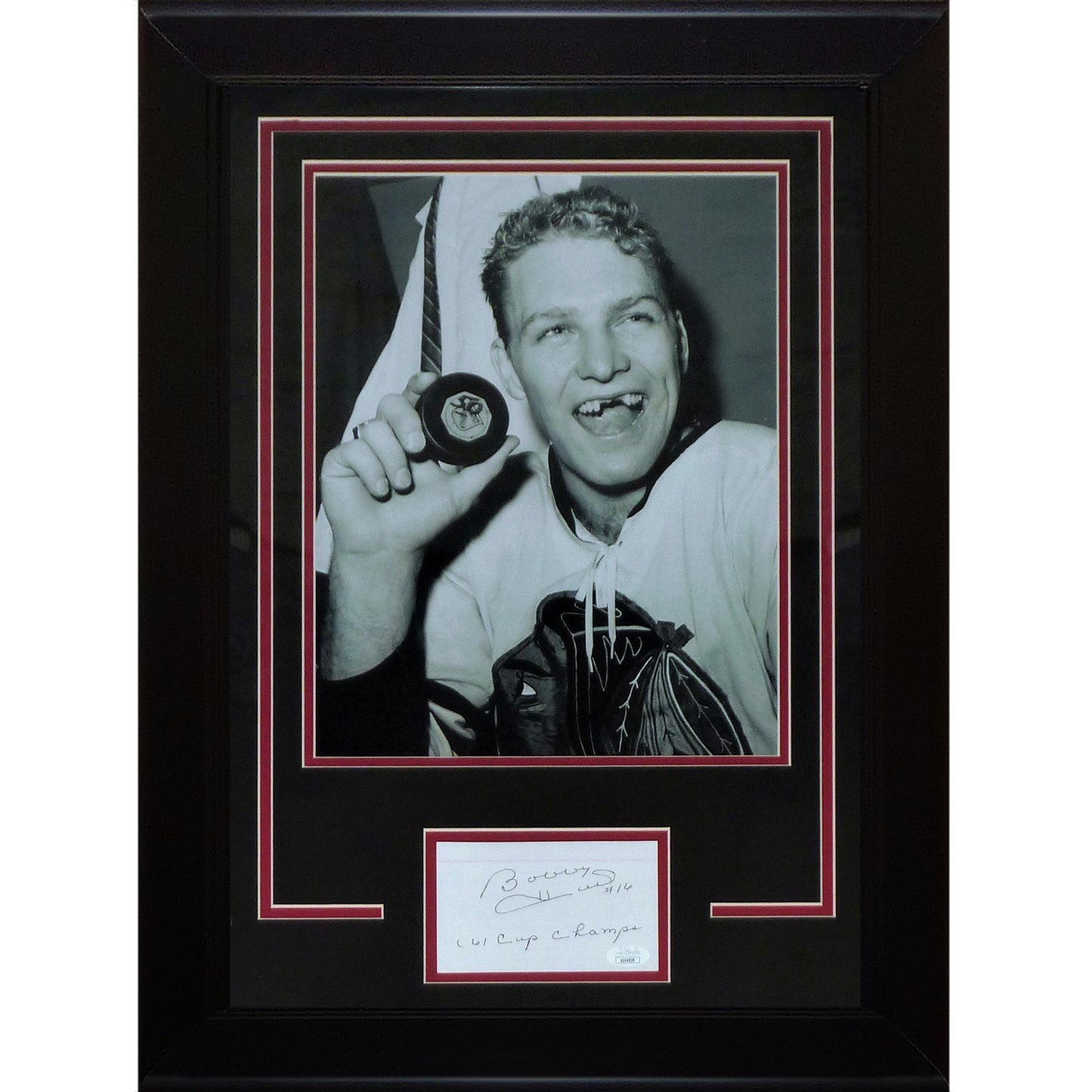 Bobby Hull Autographed Chicago Blackhawks (50th Goal BW) 11x14 Photo "Signature Series" Frame - JSA