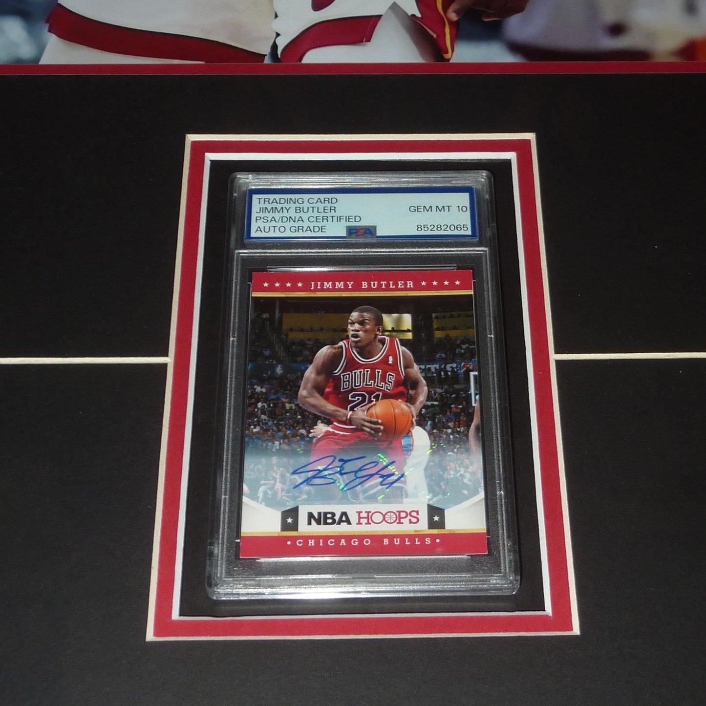 Jimmy Butler Autograph Basketball Card Deluxe Framed with Miami Heat 11x14 Photo - Beckett
