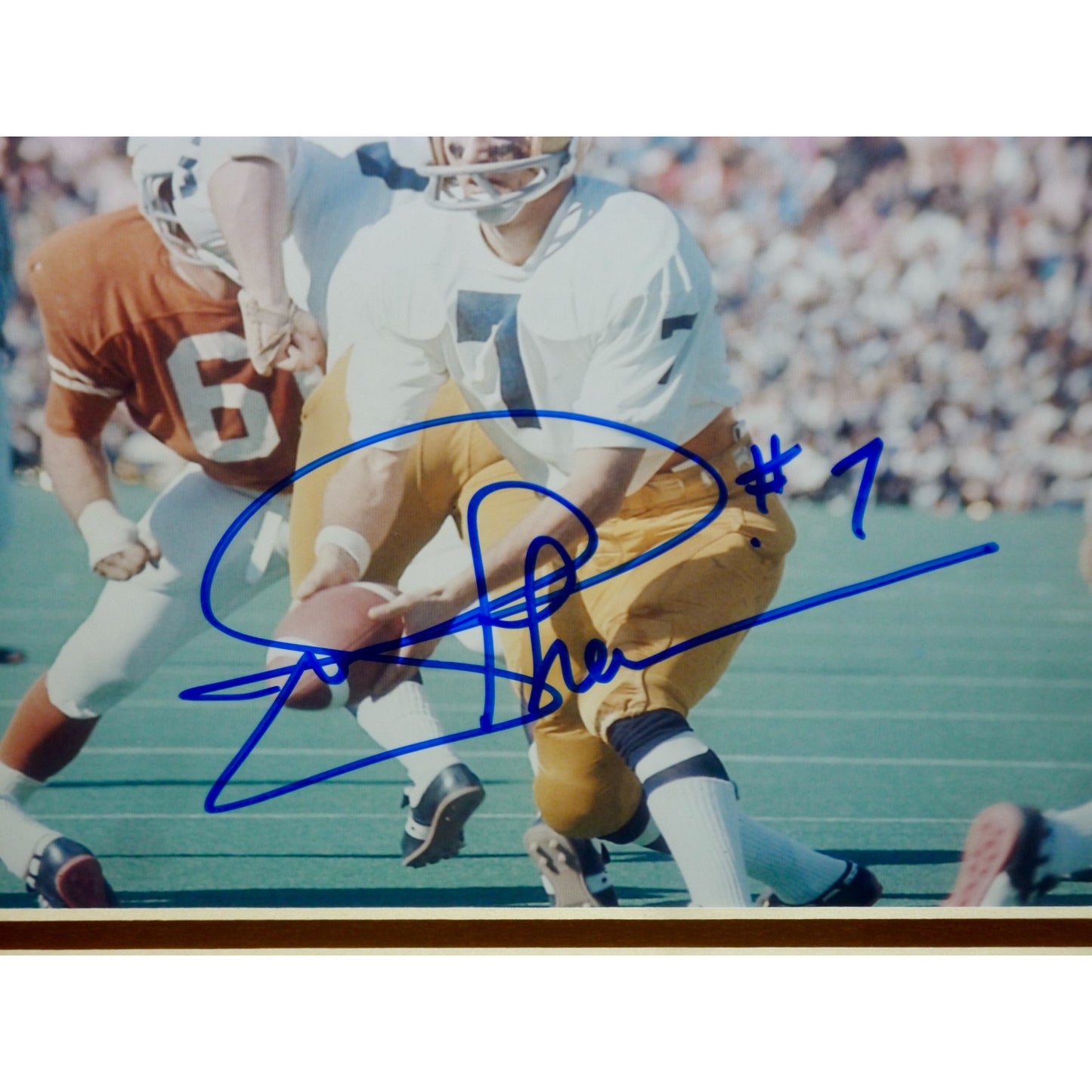 Joe Theismann Autographed Notre Dame Fighting Irish (White Jersey Horiz) Deluxe Framed 8x10 Photo - Beckett