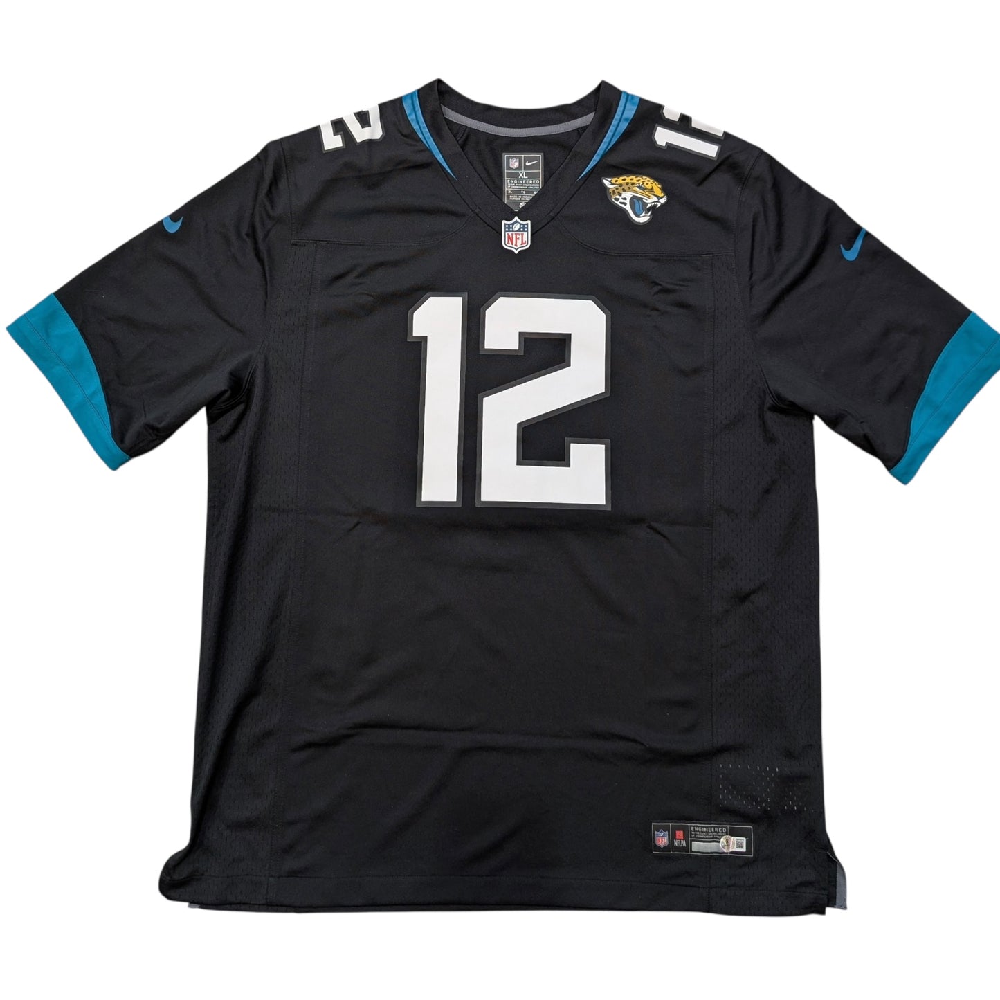 Travis Hunter Autographed Jacksonville Jaguars (Black #12) Nike Jersey - Beckett