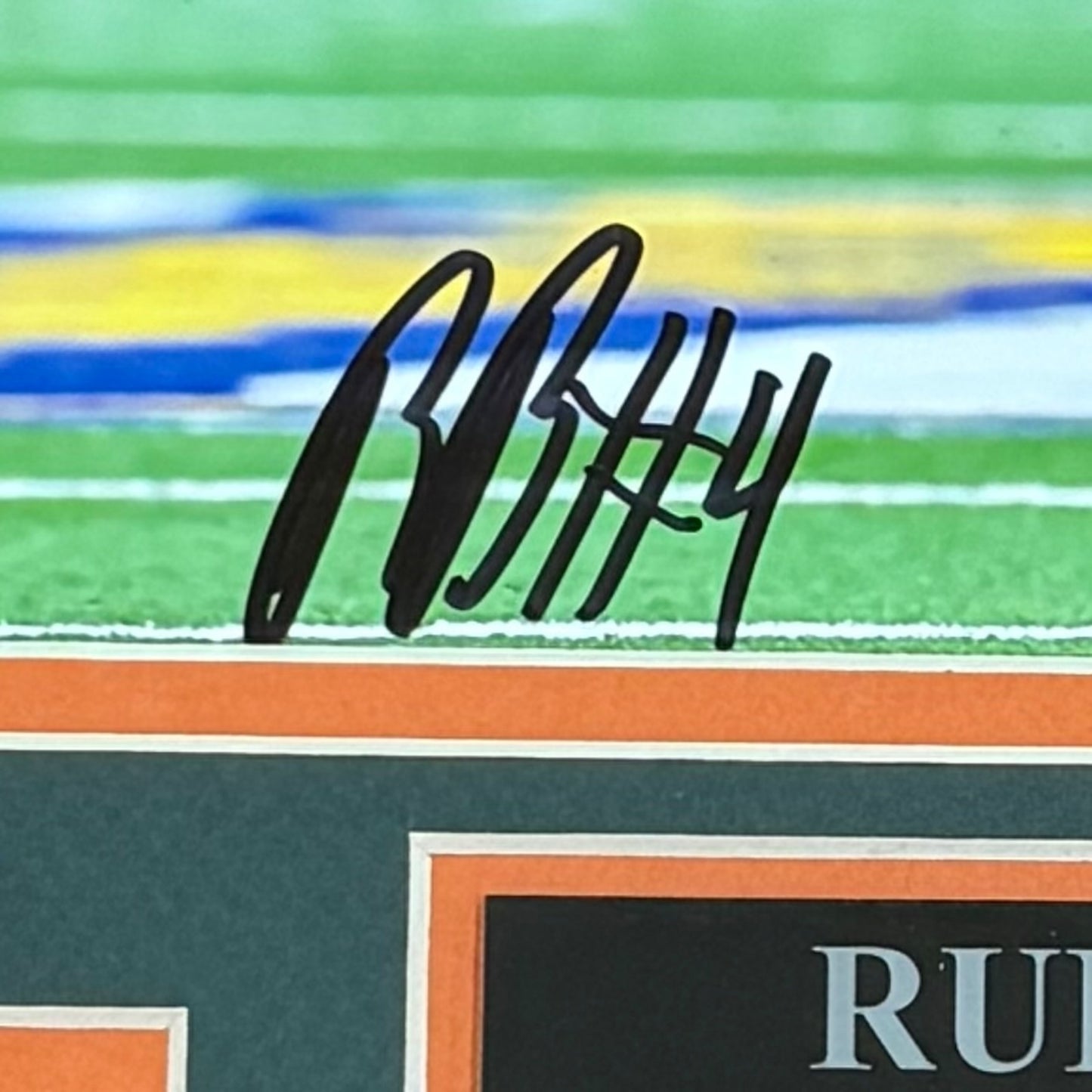 Rueben Bain Jr. Autographed Miami Hurricanes Deluxe Framed 8x10 Photo - Beckett