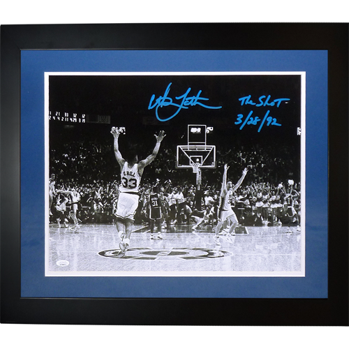Autographed/Signed Christian Laettner Duke The Shot White College