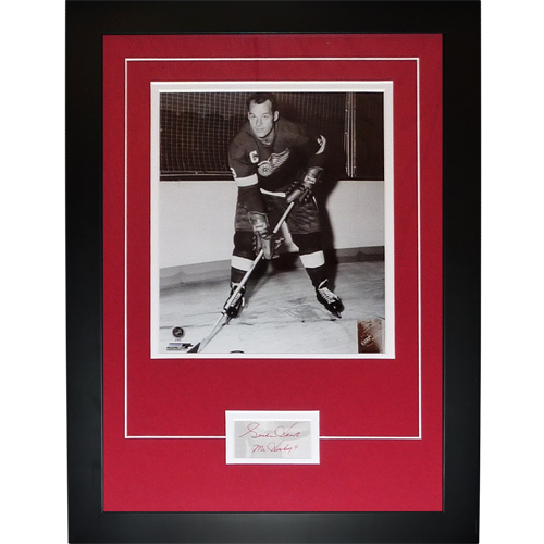 Gordie Howe Autographed Detroit Red Wings "Signature Series" Frame