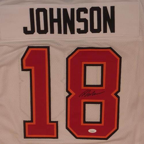 Tyler Johnson Autographed Tampa Bay (White #18) Custom Jersey - JSA