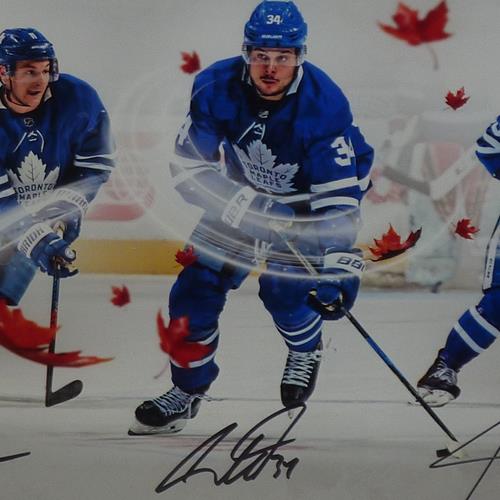 Auston Matthews , Travis Dermott And Zach Hyman Autographed Toronto Maple Leafs Deluxe Framed 11x17 Photo - Fanatics