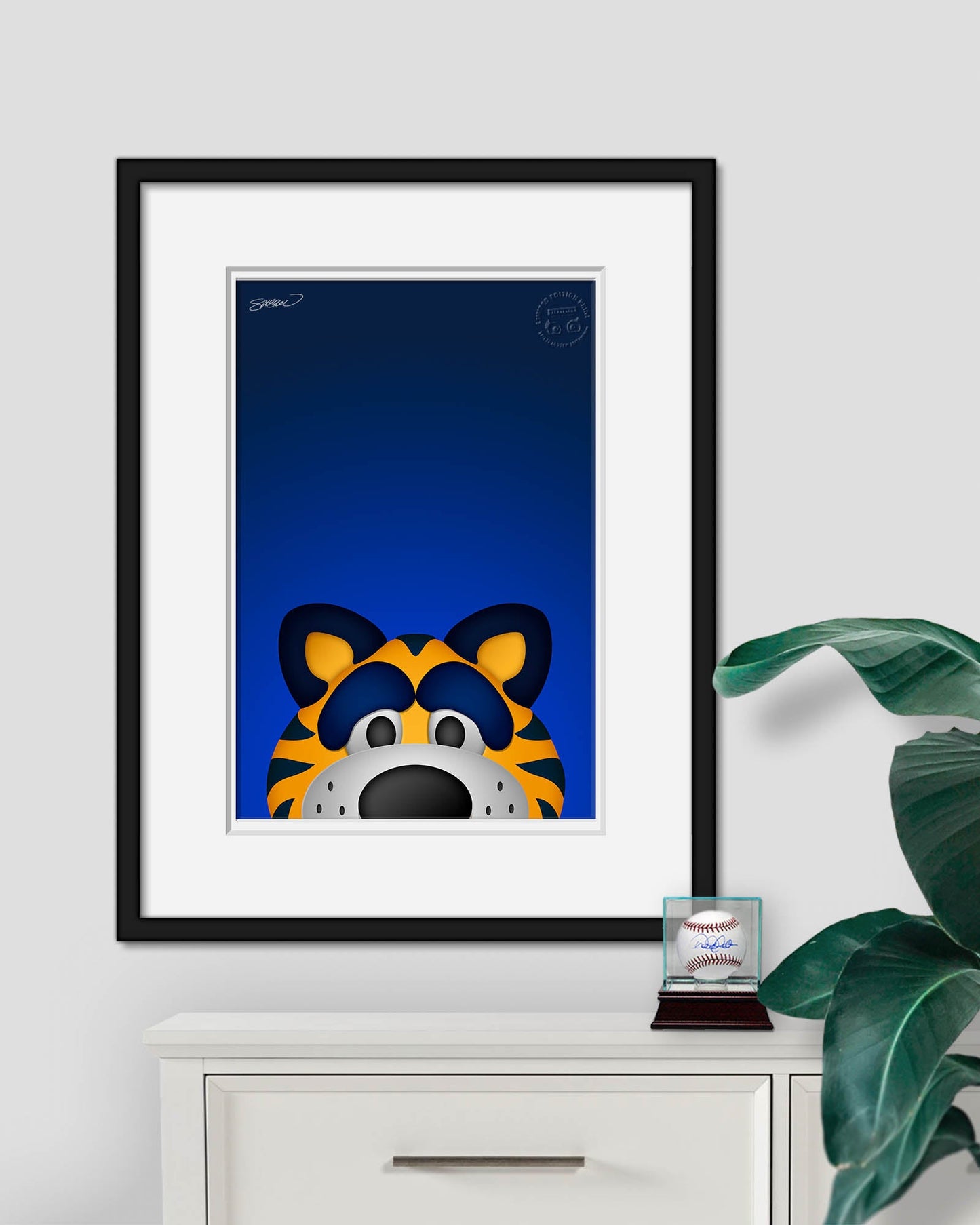 Minimalist Sabretooth