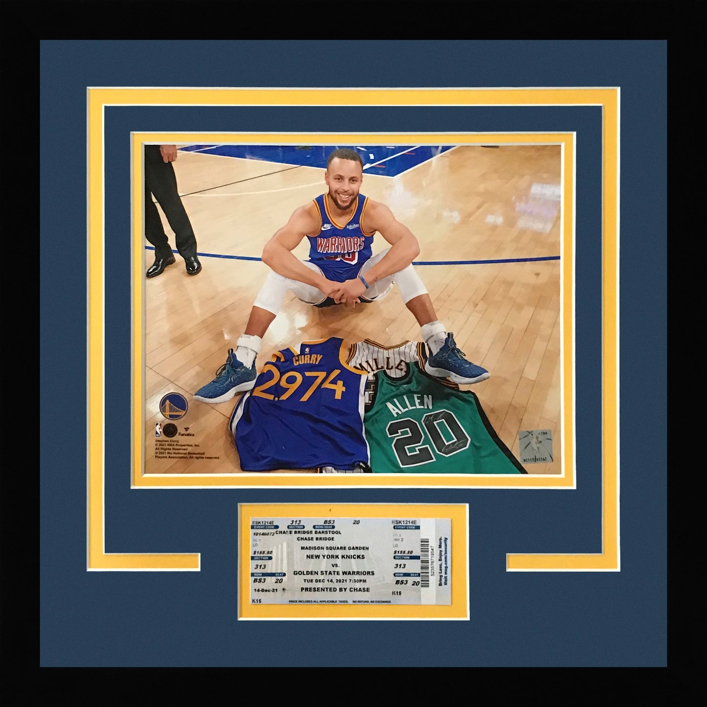 Stephen Curry 2974 3's Record Golden State Warriors 8x10 Photo Deluxe Framed with Replica Game Ticket