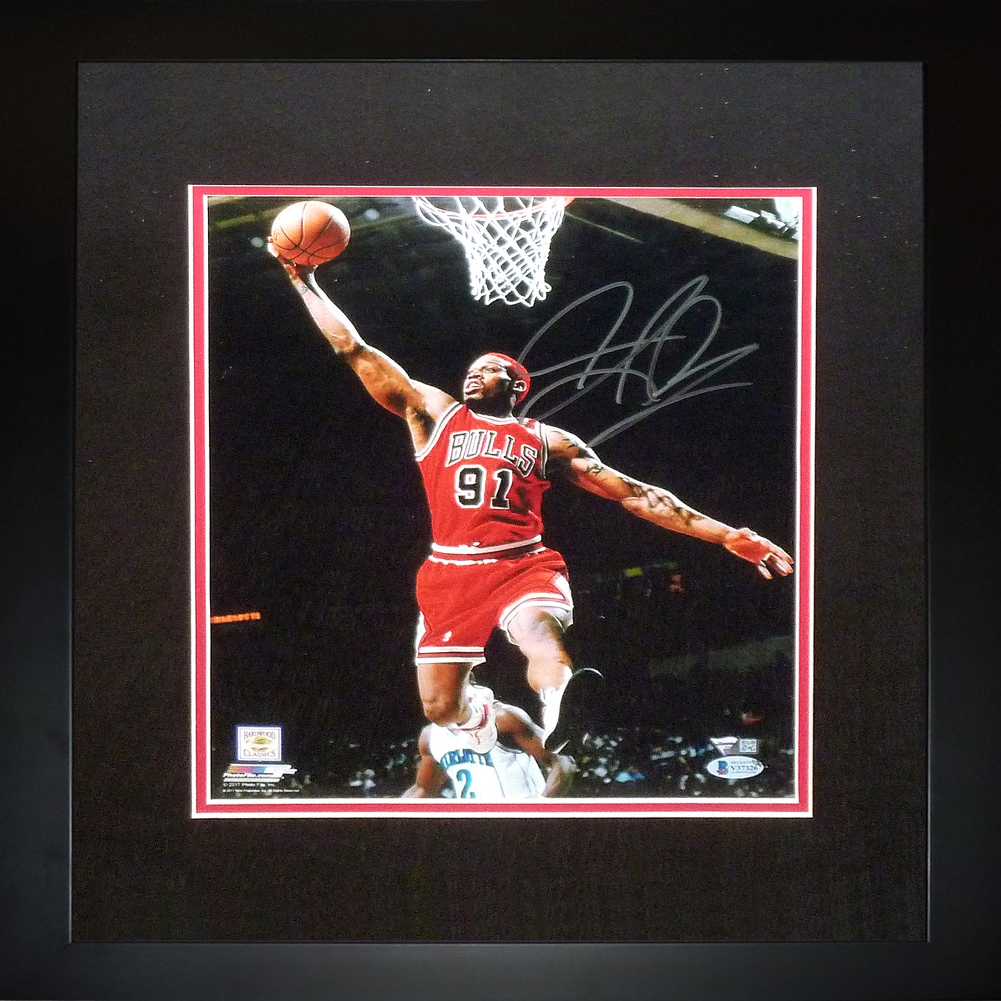 Dennis Rodman Autographed Chicago Bulls (Vertical) Deluxe Framed 11x14 Photo - Fanatics