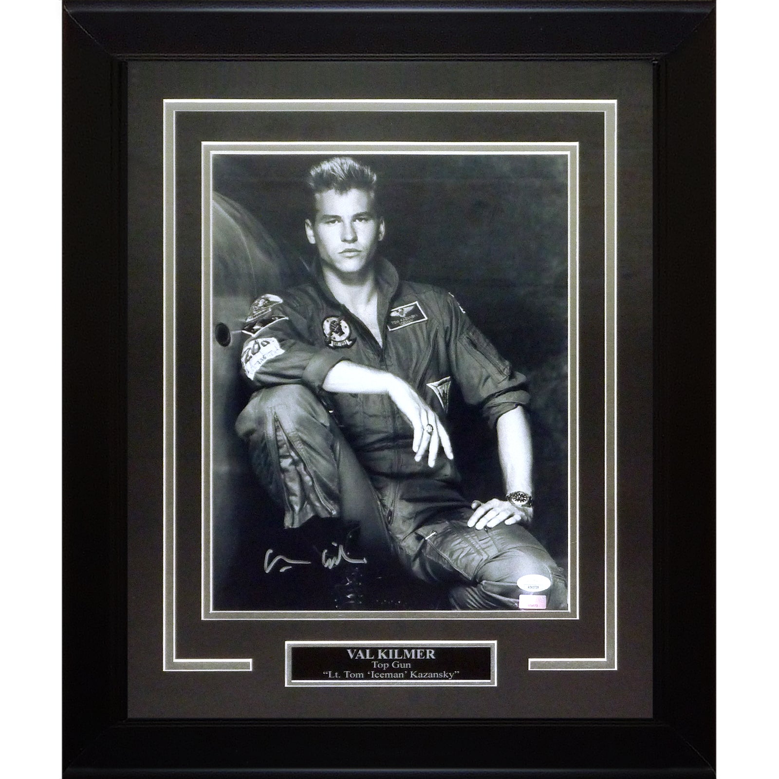 Val Kilmer Autographed TOP GUN (pose) Deluxe Framed 11x14 Photo - JSA