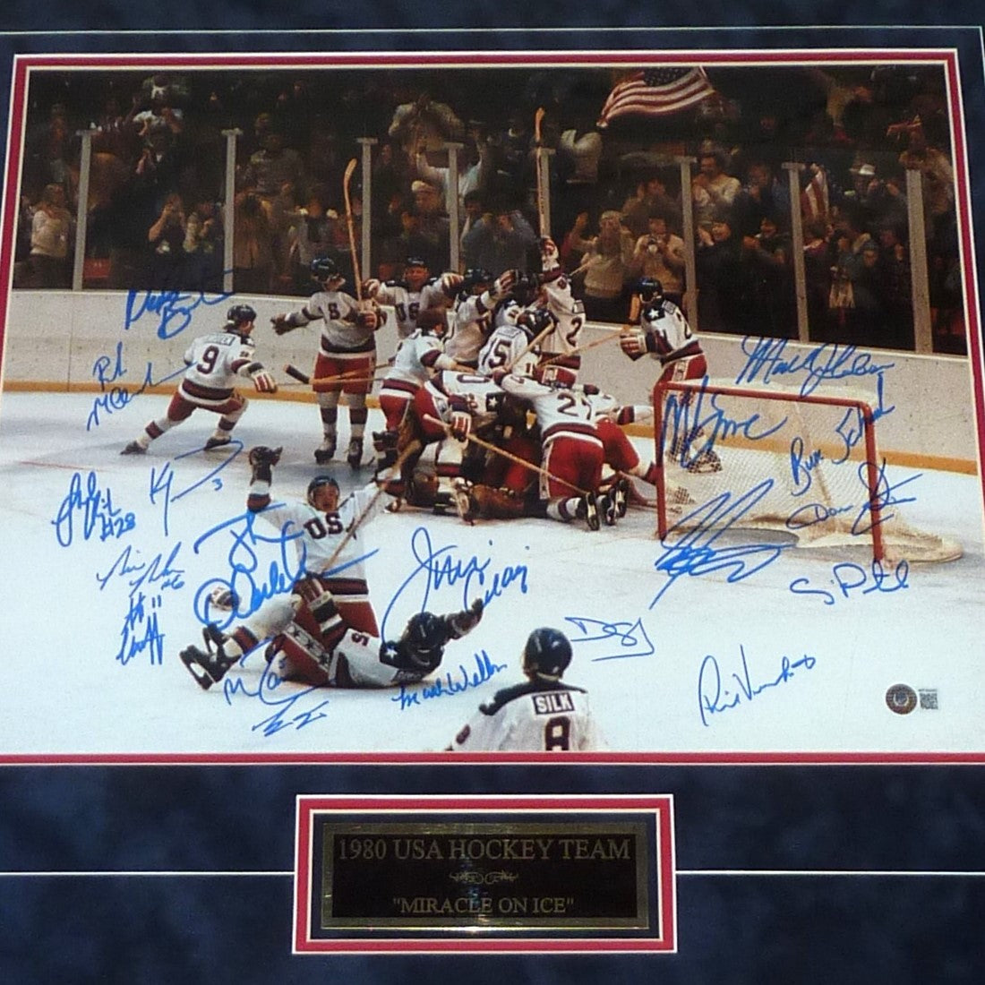 1980 U.S. Olympic Hockey Team Autographed (Miracle On Ice) Deluxe Framed 16x20 Photo - 18 Team Member Signatures - Beckett Witnessed