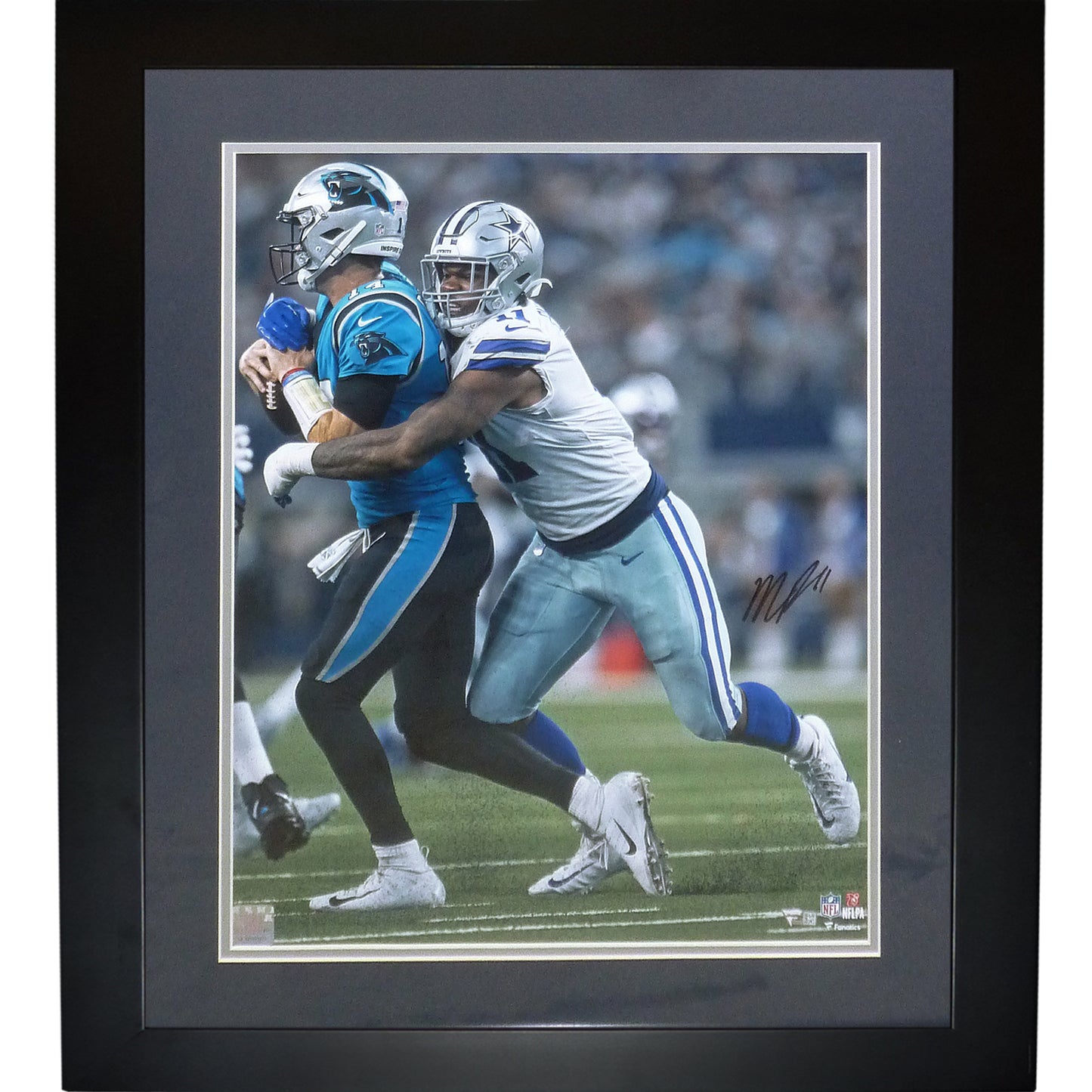 Micah Parsons Autographed Dallas Cowboys (Vertical Sack) Deluxe Framed 16x20 Photo - Fanatics