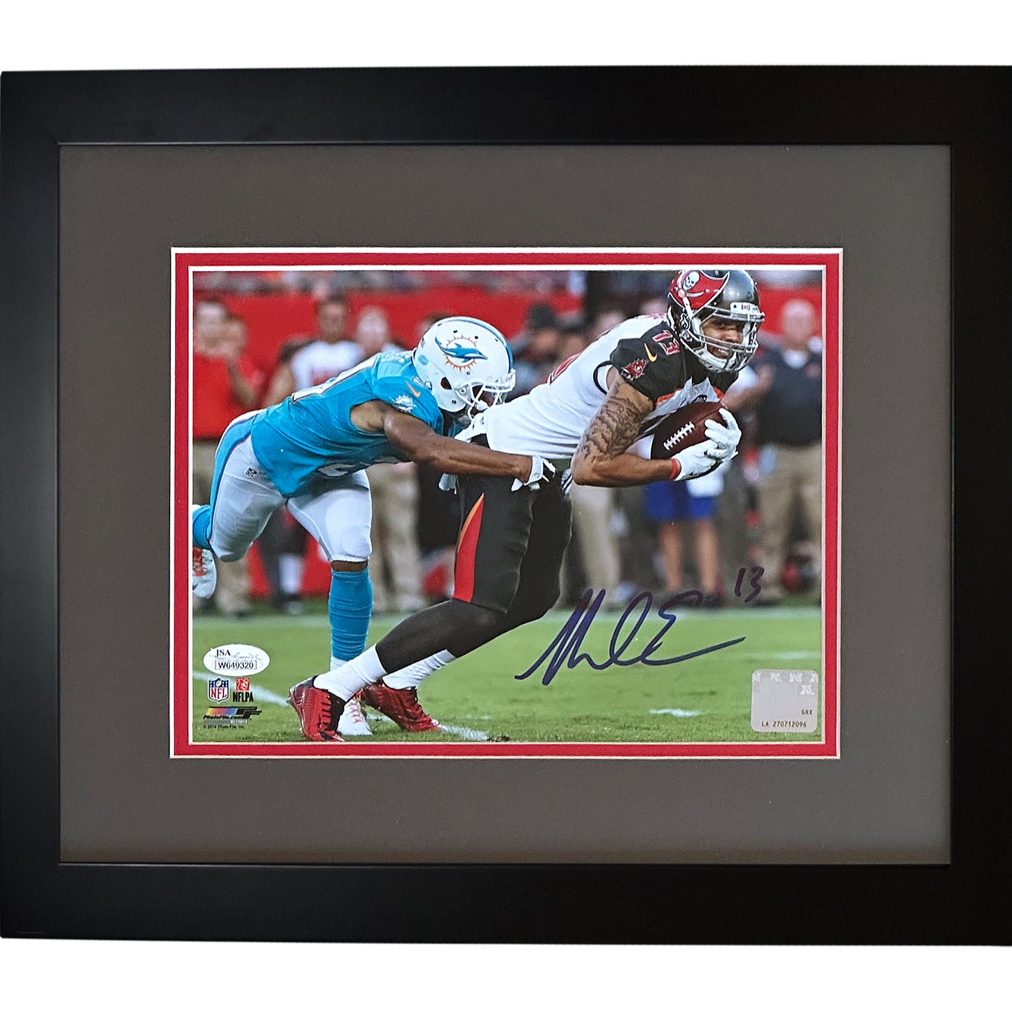 Mike Evans Autographed Tampa Bay Buccaneers (Horizontal) Framed 8x10 Photo - JSA