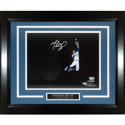 Mookie Betts Autographed Los Angeles Dodgers (Spotlight Catch) Deluxe Framed 11x14 Photo - Fanatics