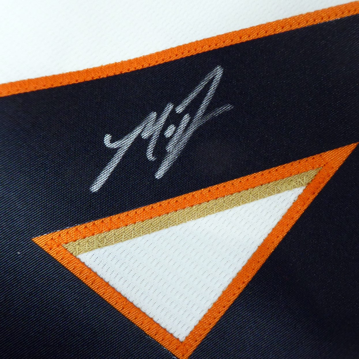 Madison Bumgarner Autographed San Francisco Giants (Cream #40) Majestic Jersey - Beckett