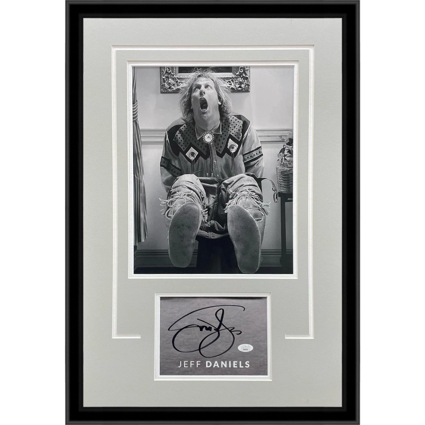 Jeff Daniels Autographed Dumb And Dumber (On Toilet Black and White) 11x14 Photo Signature Series Frame - JSA
