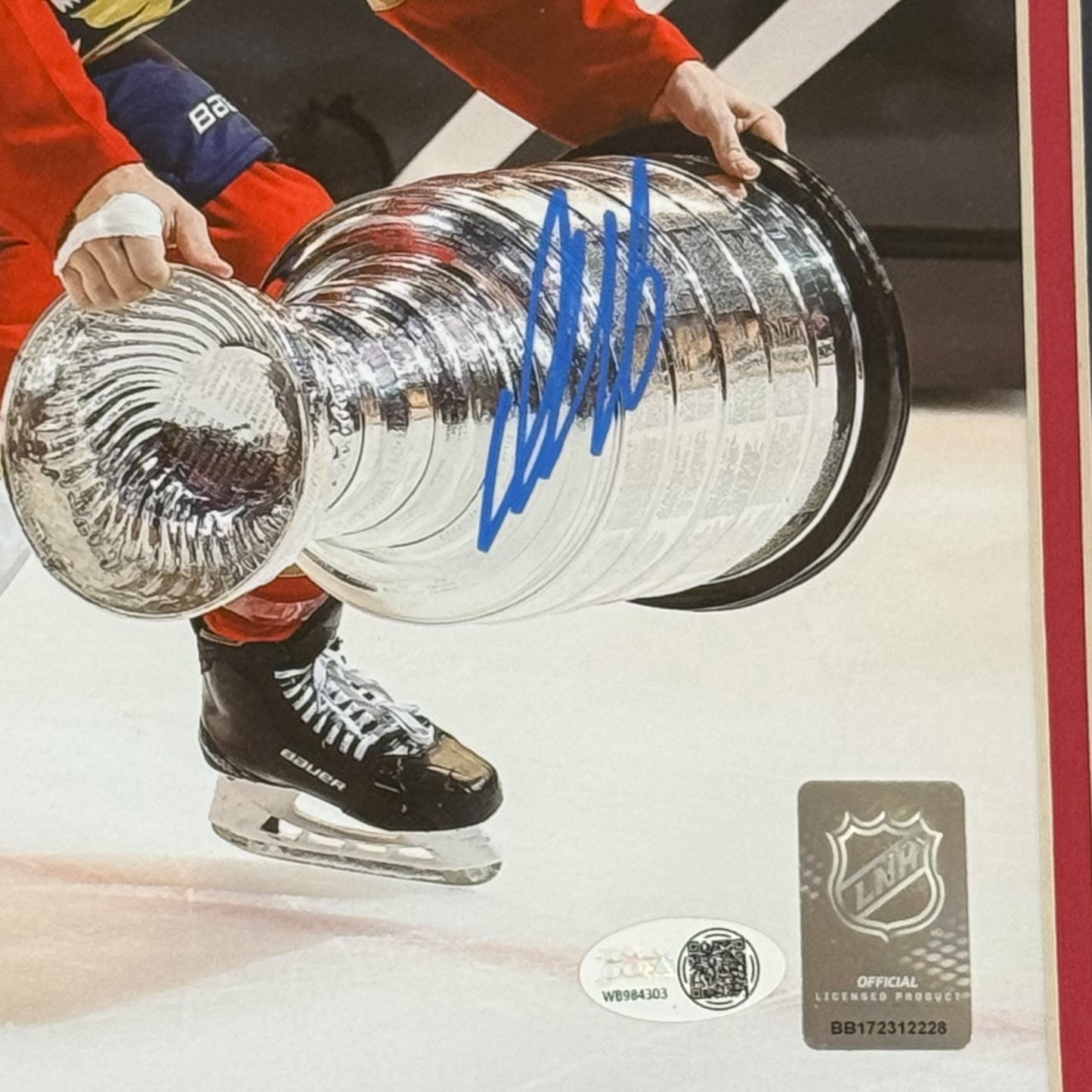 Aleksander Barkov Autographed Florida Panthers (2025 Stanley Cup Trophy) Deluxe Framed 8x10 Photo - JSA