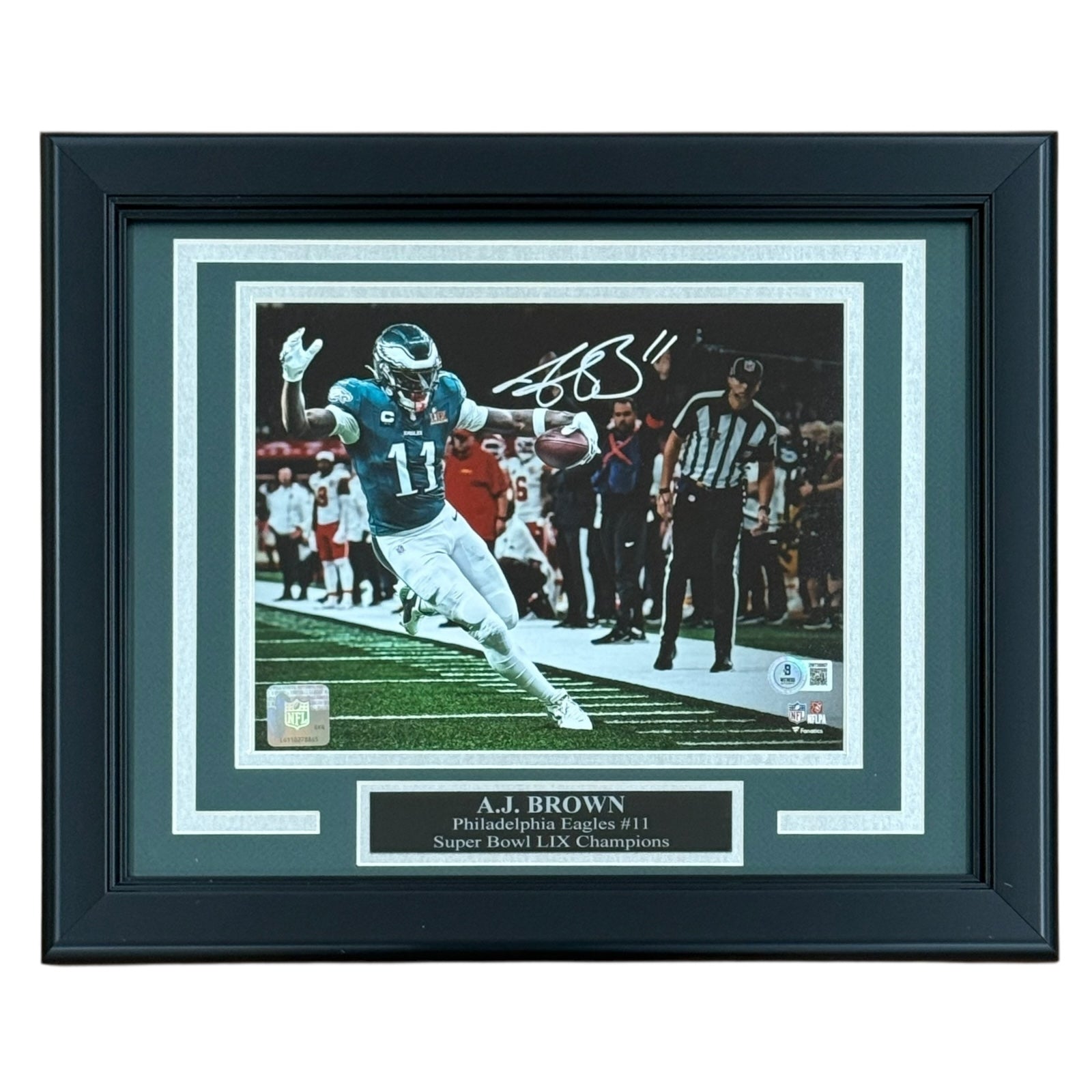 AJ Brown Autographed Philadelphia Eagles Deluxe Framed 8x10 Photo