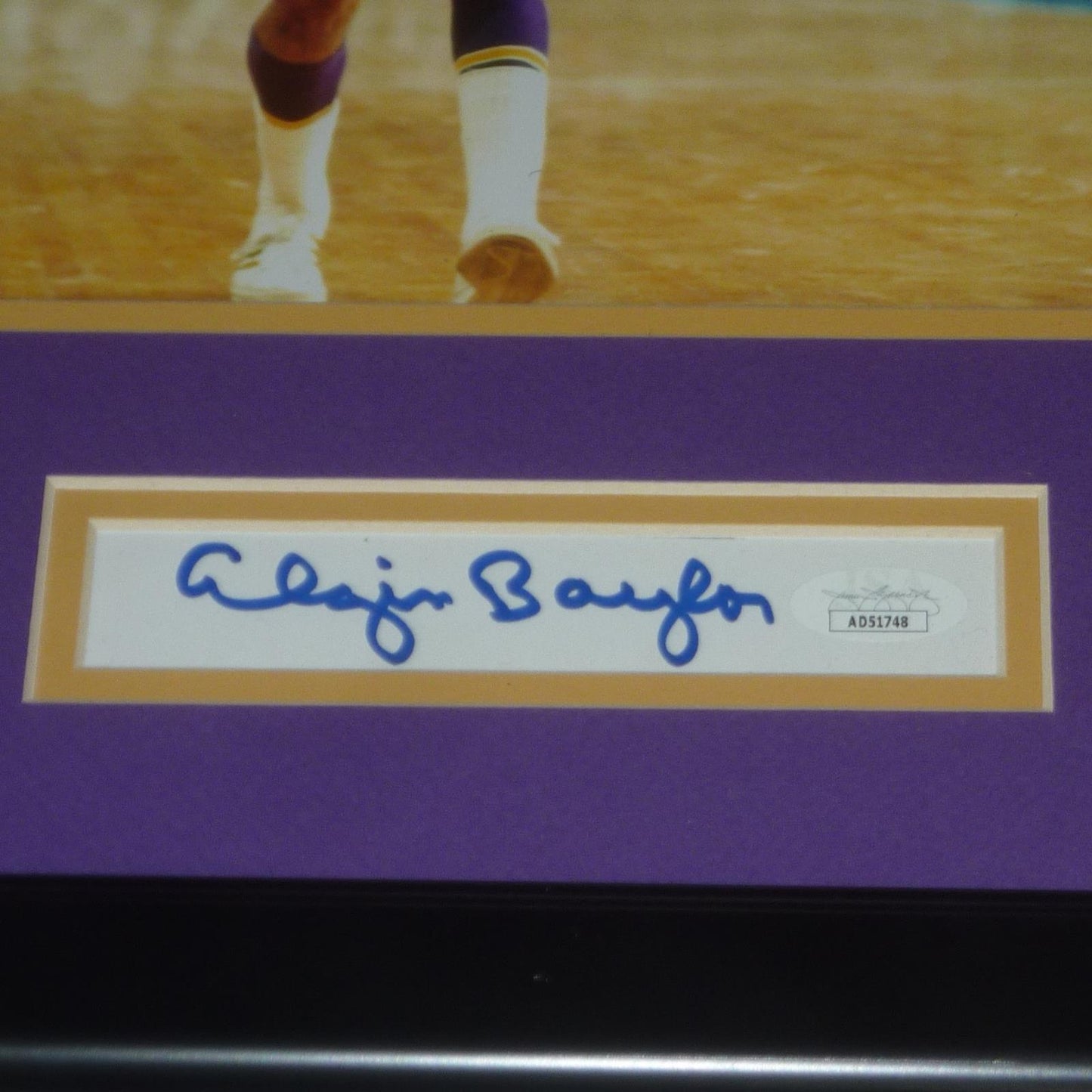 Elgin Baylor Autographed Los Angeles Lakers "Signature Series" Frame