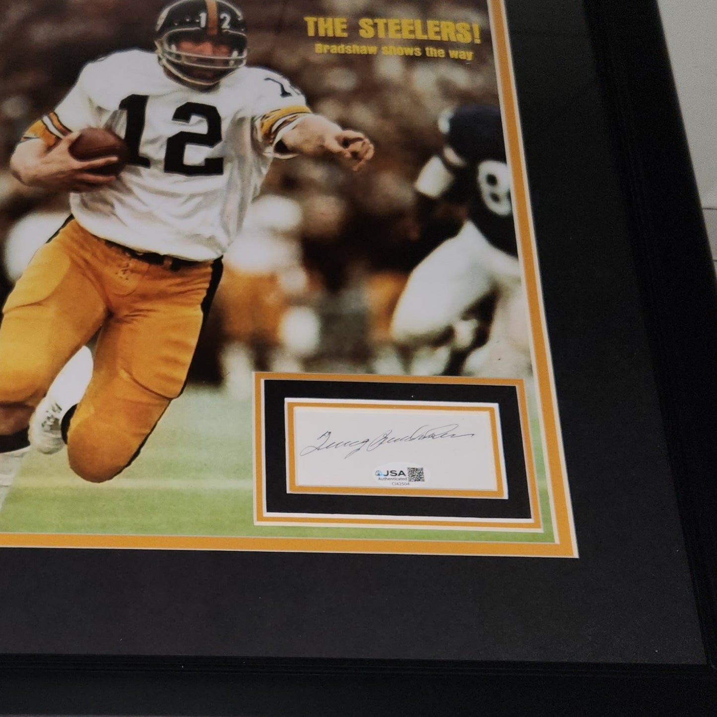Terry Bradshaw Autographed Pittsburgh Steelers Sports Illustrated 11x14 Poster Deluxe Frame - JSA