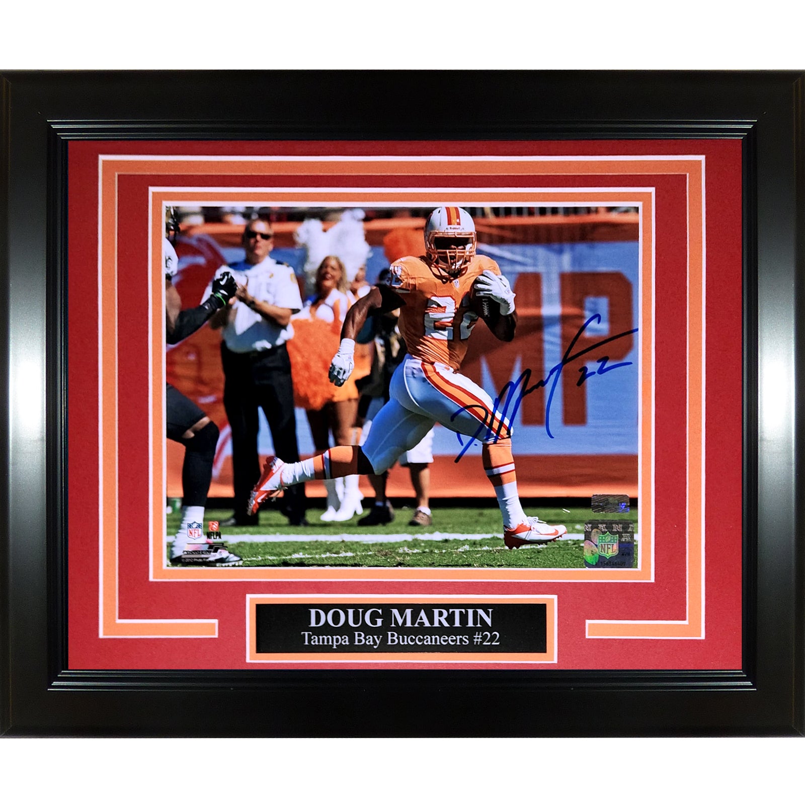 Doug Martin Autographed Tampa Bay Buccaneers (Throwback) Deluxe Framed 8x10 Photo - JSA