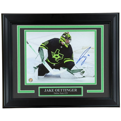 Jake Oettinger Autographed Dallas Stars (Blackout Jersey) Deluxe Framed 8x10 Photo - Frozen Pond