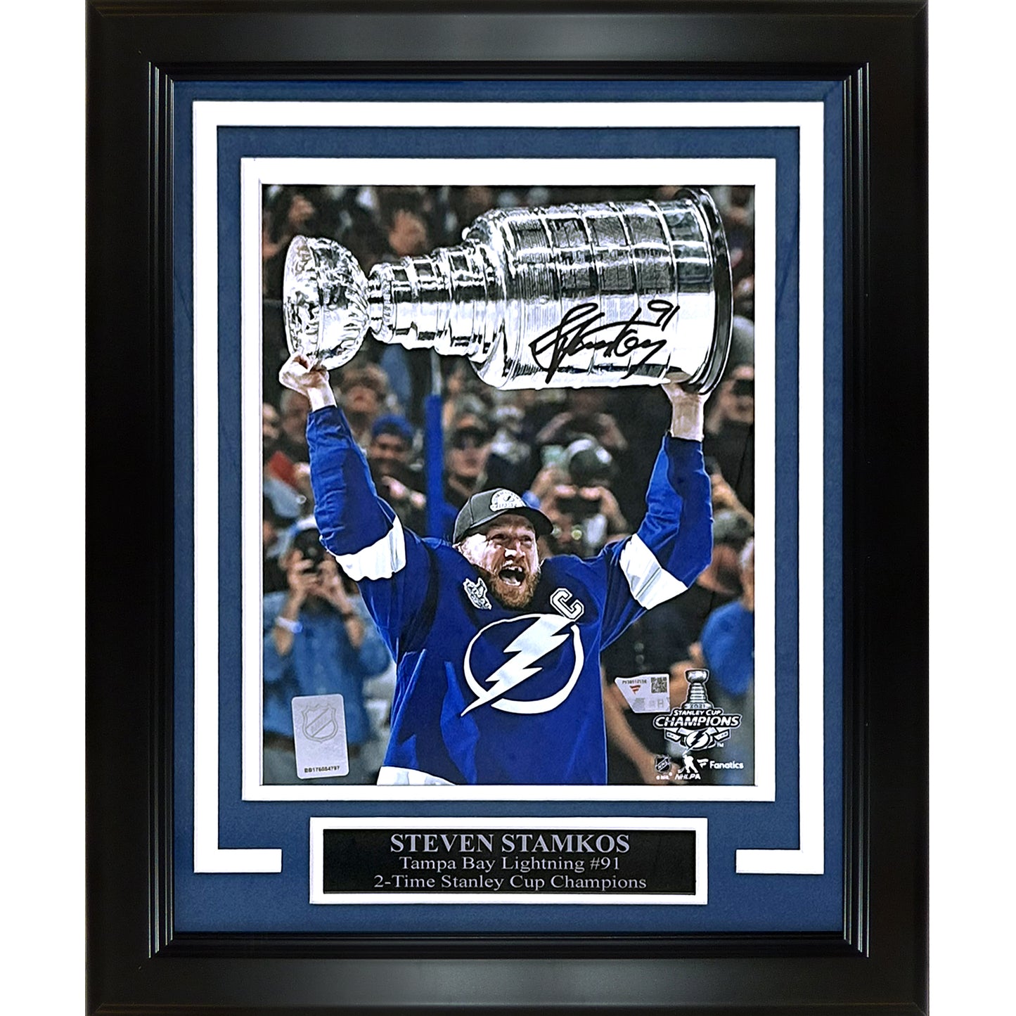 Steven Stamkos Autographed Tampa Bay Lightning (Stanley Cup Trophy) Deluxe Framed 8x10 Photo - Fanatics
