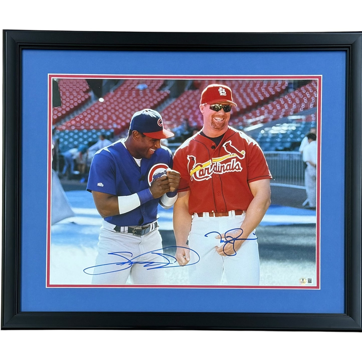 Sammy Sosa And Mark McGwire Autographed 1998 Home Run Chase Deluxe Framed 16x20 Photo - Beckett