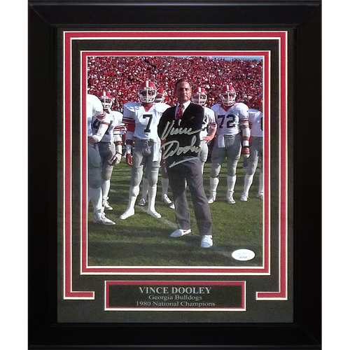 Vince Dooley Autographed Georgia Bulldogs Deluxe Framed 8x10 Photo - JSA