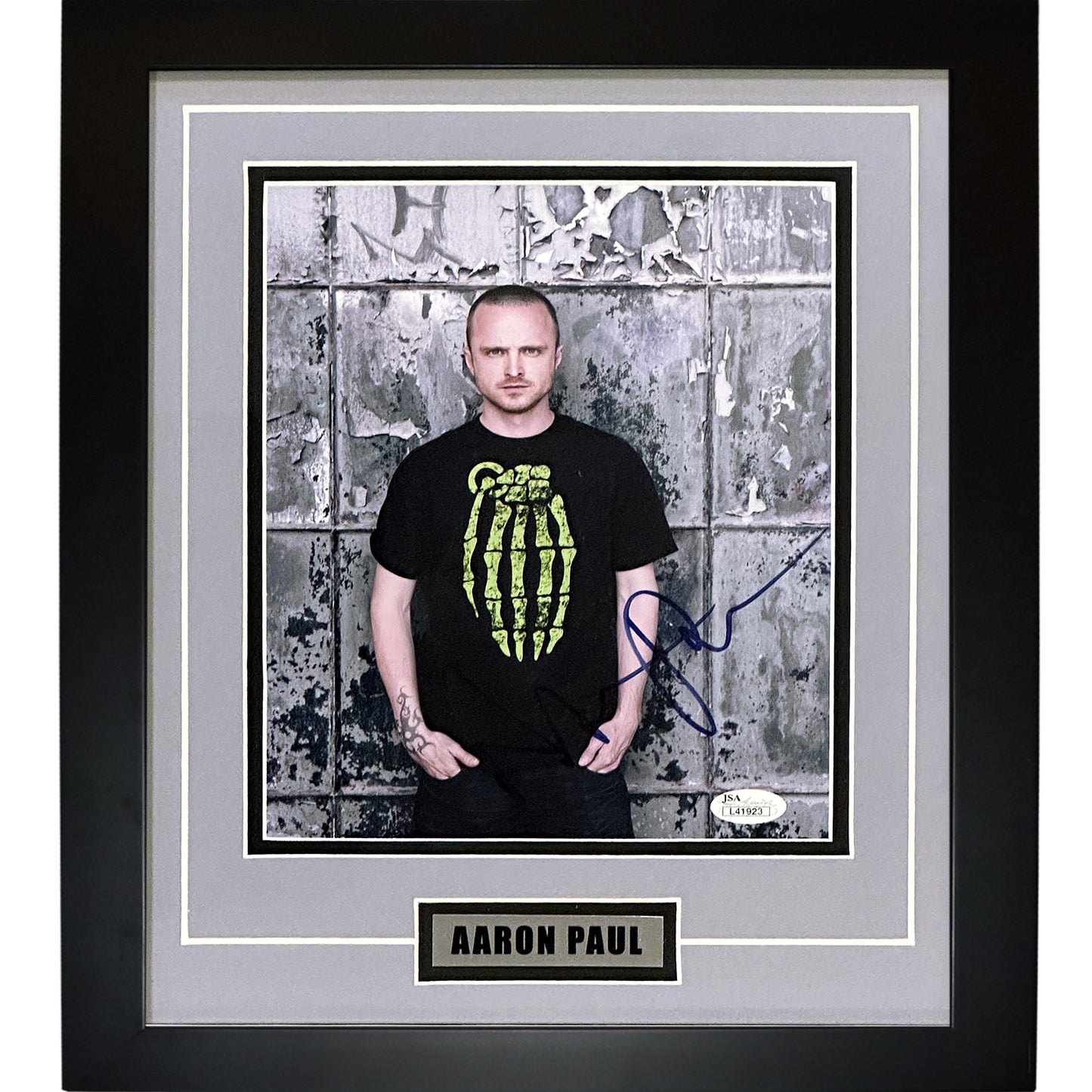 Aaron Paul Autographed Breaking Bad Deluxe Framed 8x10 Photo - JSA
