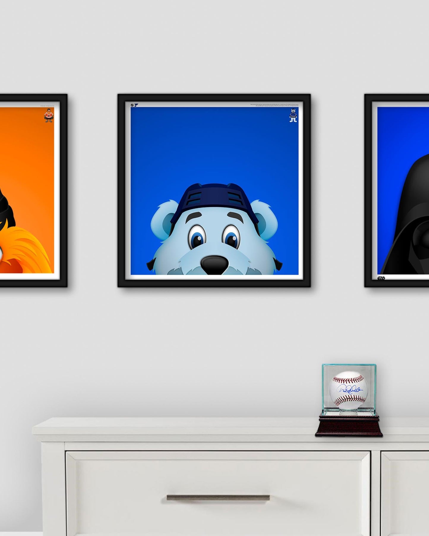 Minimalist Louie