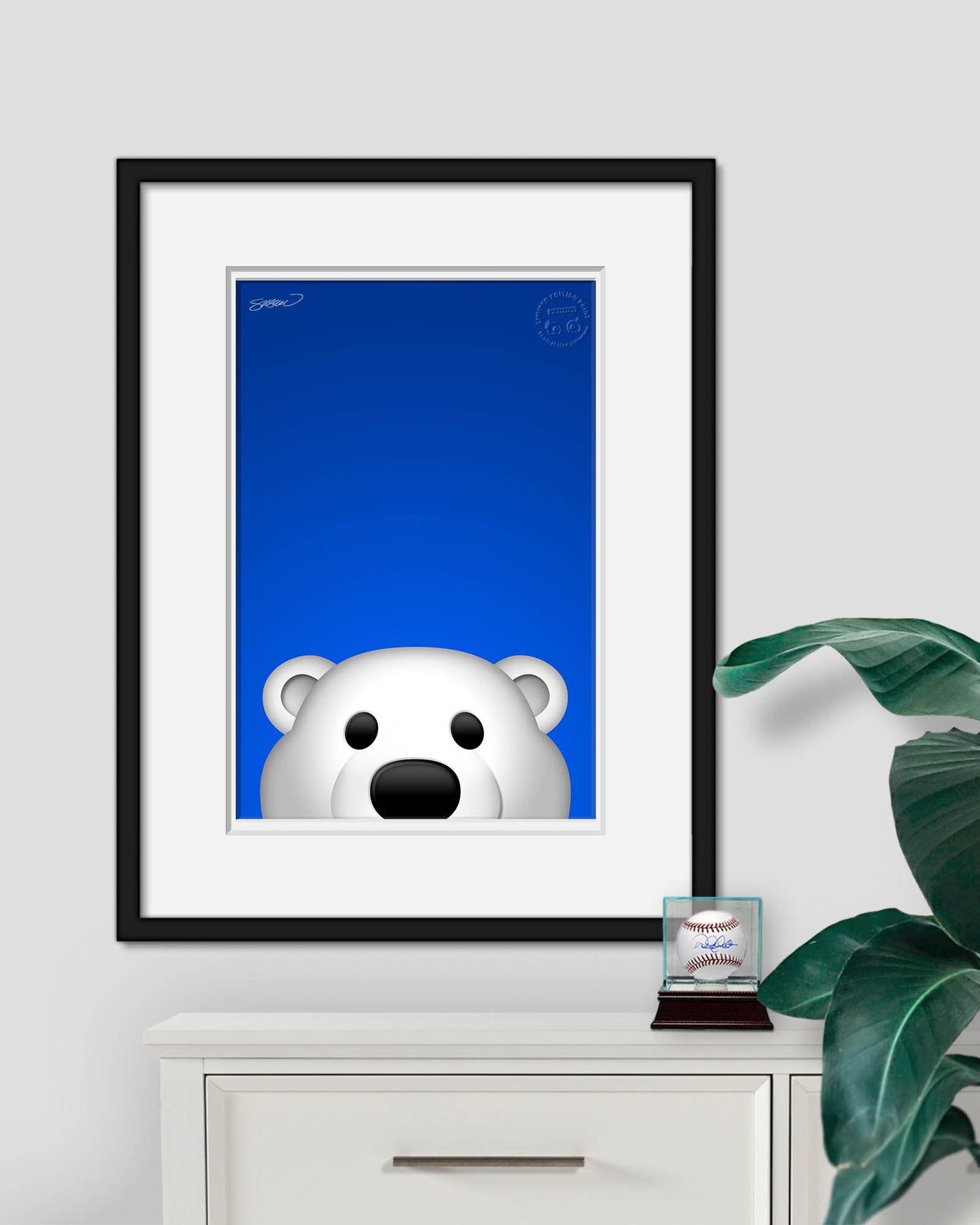 Minimalist Carlton The Bear