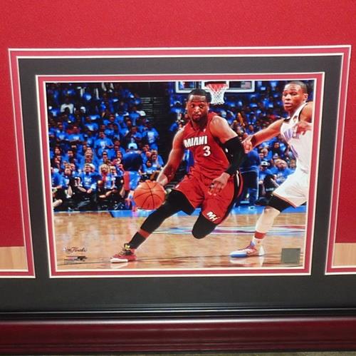 Dwyane Wade Autographed Miami Heat (Red #3) Deluxe Framed Jersey - Fanatics
