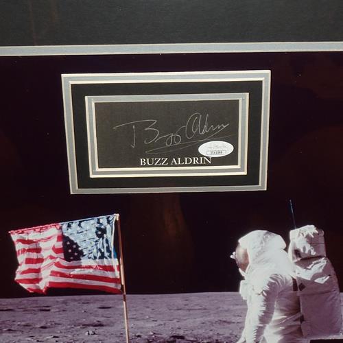 Buzz Aldrin Autographed Apollo 11 Moon Landing (with American Flag) De ...