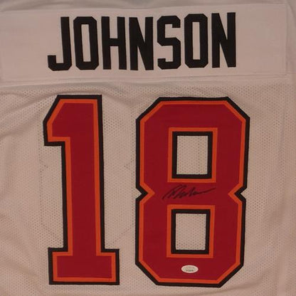 Tyler Johnson Autographed Tampa Bay (White #18) Custom Jersey - JSA