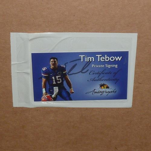 Tim Tebow Autographed Florida Gators (08 BCS Run Deluxe Framed 11x14 Photo with Patch - Tebow Holo