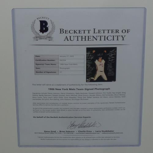 1986 New York Mets Team Autographed (World Series Champs - Orosco Celebration) Deluxe Framed 16x20 Photo - Beckett Letter