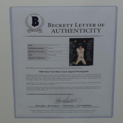 1986 New York Mets Team Autographed (World Series Champs - Orosco Celebration) Deluxe Framed 16x20 Photo - Beckett Letter