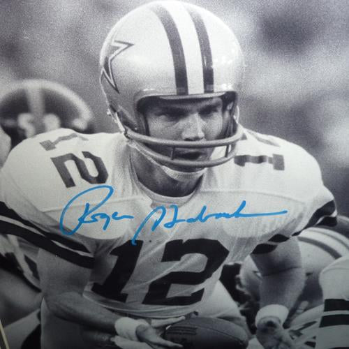 Roger Staubach And Tony Dorsett Autographed Dallas Cowboys Deluxe Framed 16x20 Photo - Beckett