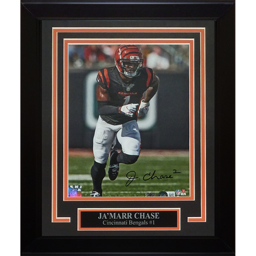 Ja'Marr Chase Autographed Cincinnati Bengals (Black Jersey) Deluxe Framed 8x10 Photo - Beckett