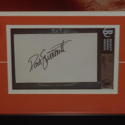 Pat Summitt Tennessee Vols Sports Illustrated 11x14 Poster (The Wizard of Knoxville) Deluxe Framed with Autograph - Beckett