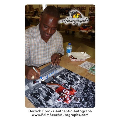 Derrick Brooks Autographed Tampa Bay Buccaneers (SB TD Spotlight) Deluxe Framed 16x20 Photo w/ "SB XXXVIII Champs" - LTD Ed 55